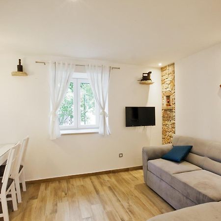 Paradise Stone Apartments ボル エクステリア 写真